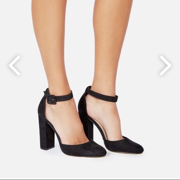 Heels - Picture 4 of 8